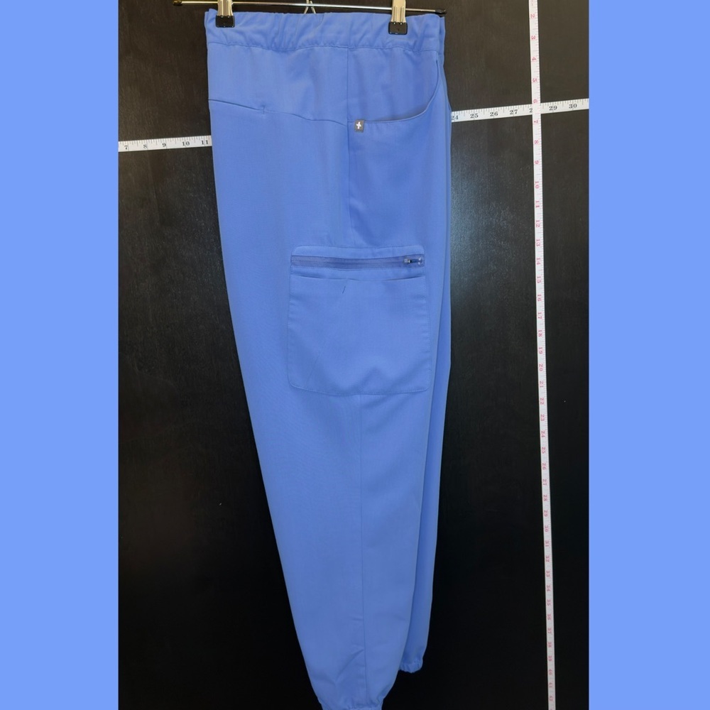 FIGS Women’s Limited Edition Scrub Pants - Picture 6 of 12